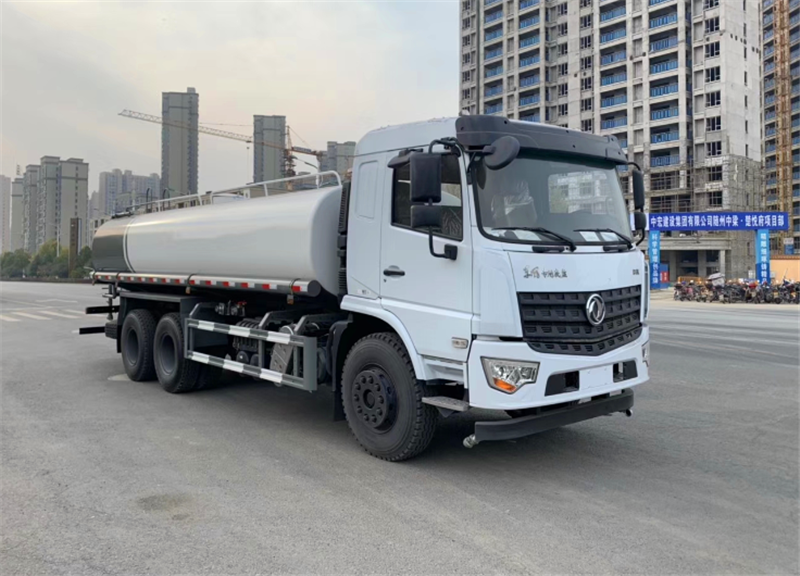 东风D3L后八轮洒水车/20方